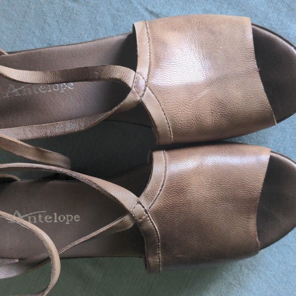 EUC- Like new Antelope platform wedge sandal Size 39 - Picture 6 of 6